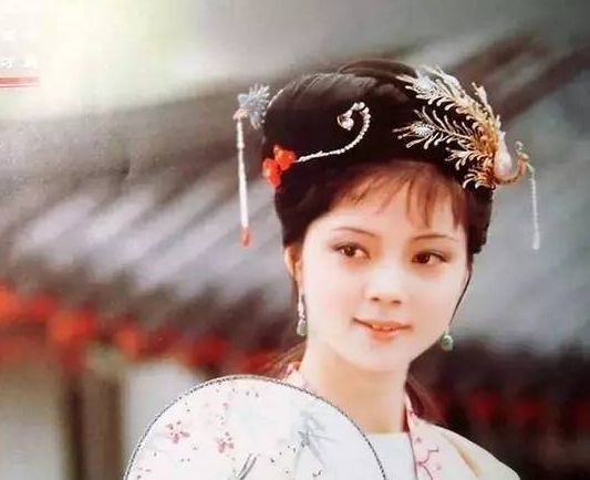 薛宝钗的璀璨荧屏之星，最新扮演者的风采
